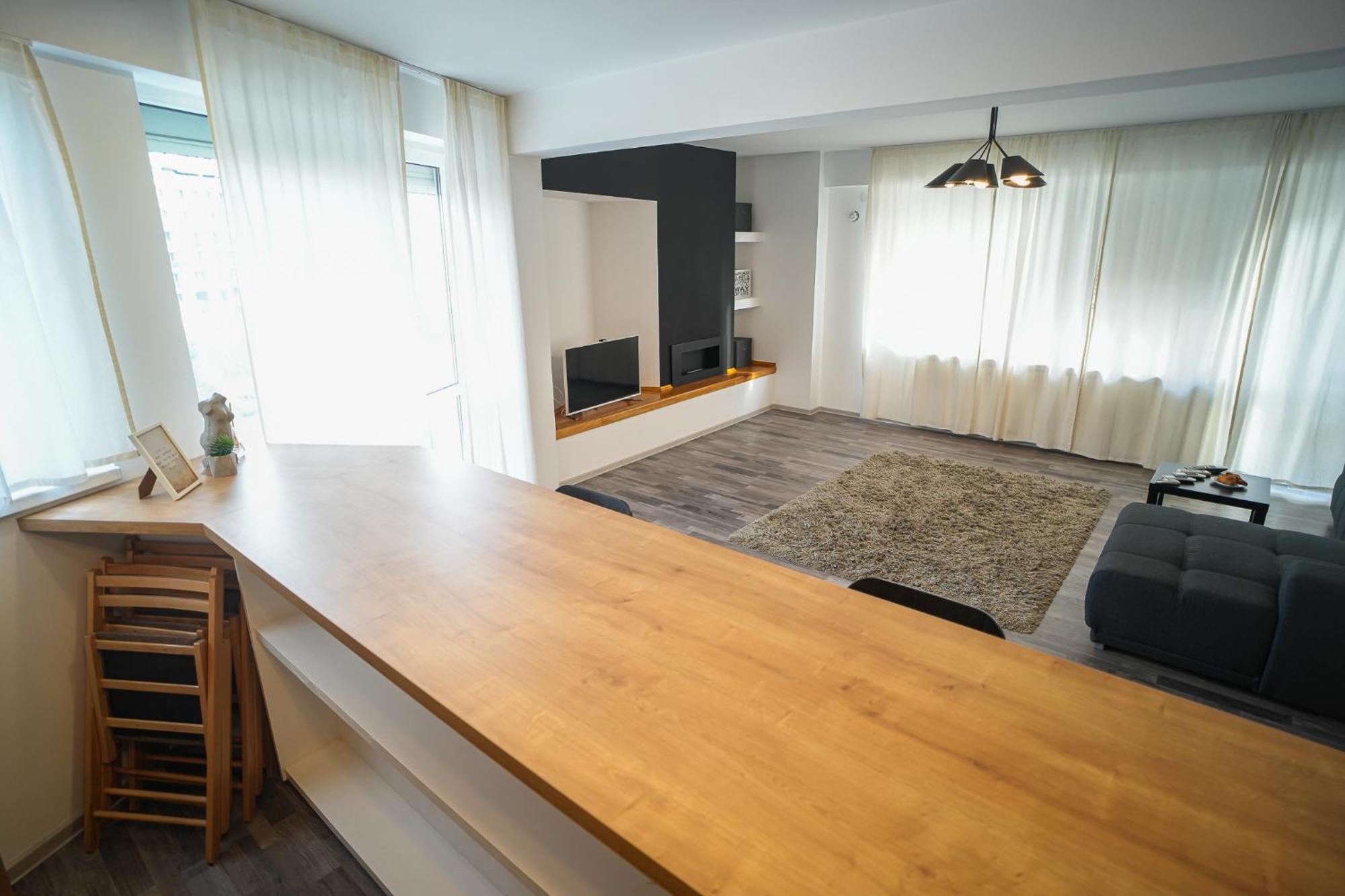 Penthouse With Huge Rooftop Terrace & City View Bucharest Exterior photo
